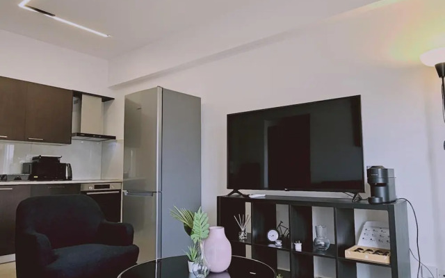 104 NIC - 302 Stay Cosmo City Suite