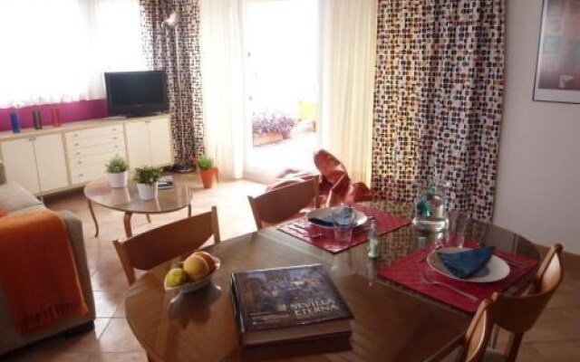 Sevilla Central Suites. Apartamentos Fabiola