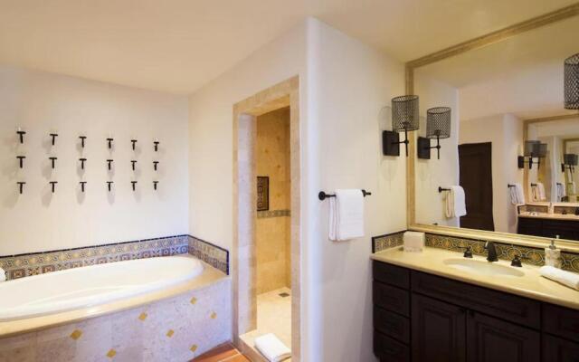 "Amalfi" 4 BDR Residence at Ultra Lux Hacienda!