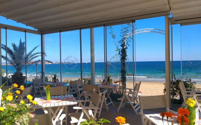 Aphrodite Beach Hotel