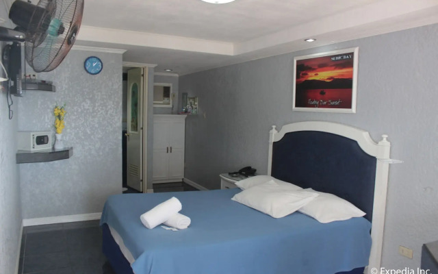 Blue Rock Beach Resort