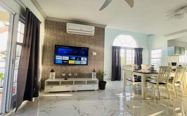 Luxury Apartments and Rooms The Lagoons
