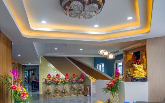 Xinrong Hotel
