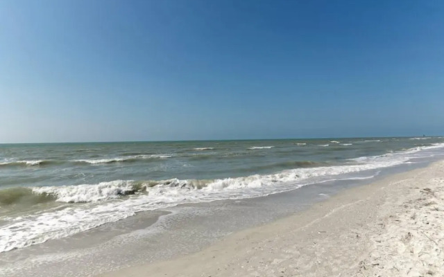 Surfside 12 C4