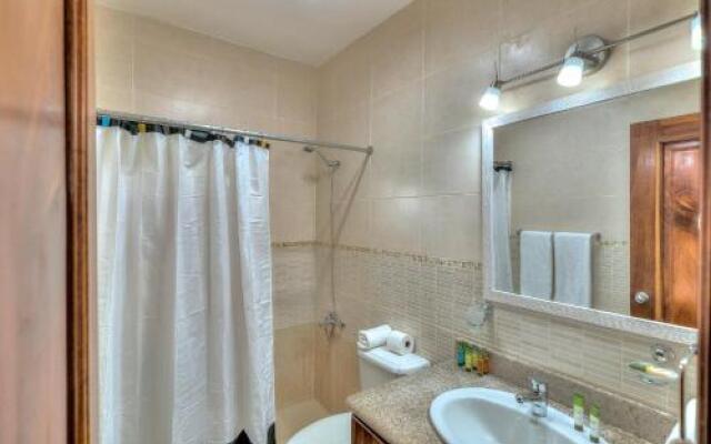 Unique Oceanview Apt G406