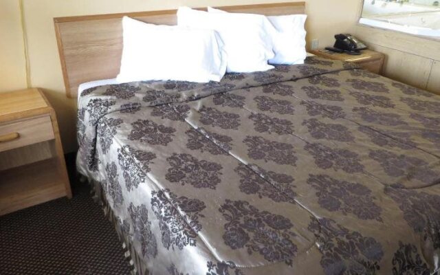 Economy Inn & Suites