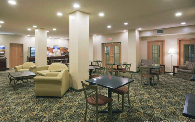 Holiday Inn Express & Suites Martinsville by IHG