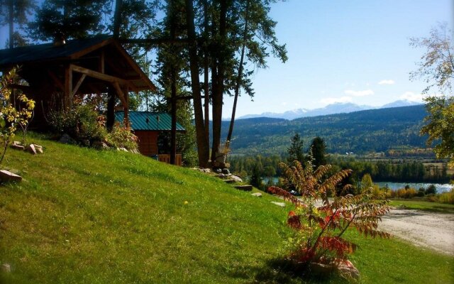 Alexa Chalets -Timber Inn & Restaurant
