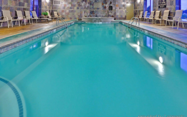 Holiday Inn Express Clinton by IHG