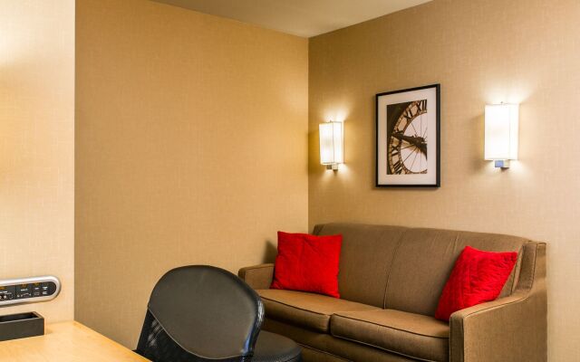 Cambria Hotel Fort Collins