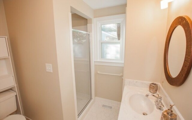 81st Summer A 2 Bedroom Duplex
