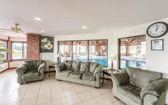 Quality Inn Columbia City Near Us-30