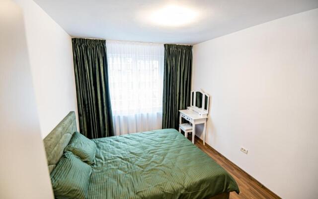 Apartament 3 camere Royal Brasov