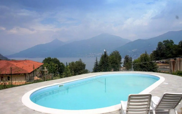 Oleandro Balcony 5 - Menaggio by Lovecomo