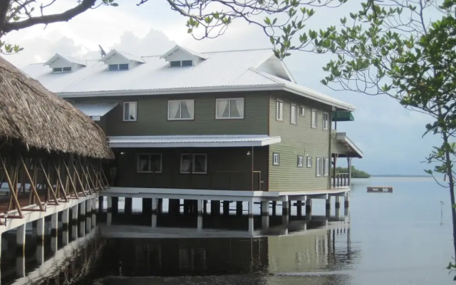 Laguna Azul Eco Lodge