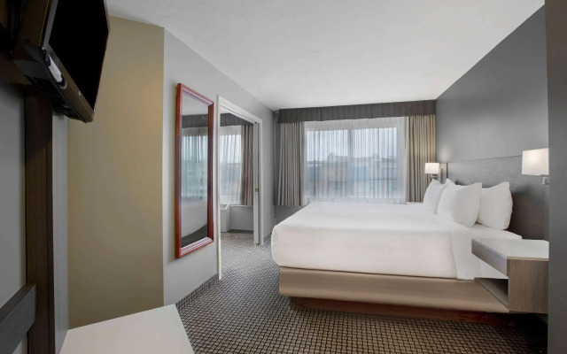 Days Inn & Suites by Wyndham Moncton