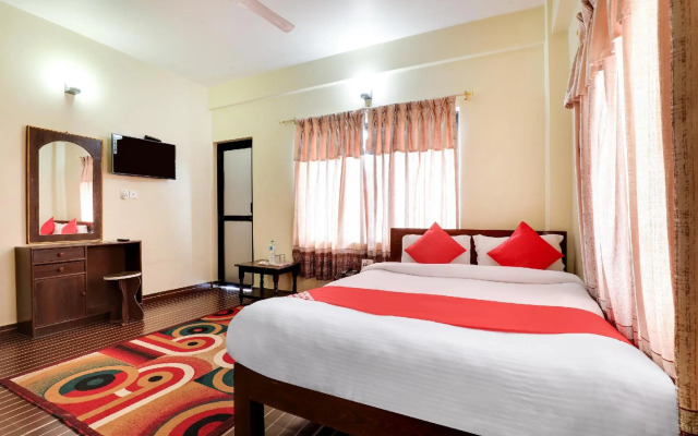 Hotel The Lake by OYO Rooms