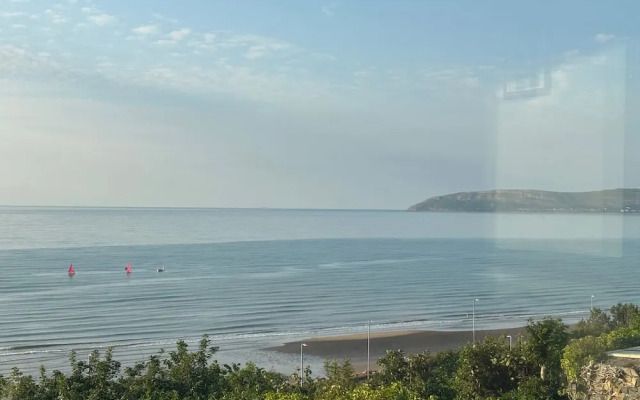 Penmaenmawr Coastal Retreat