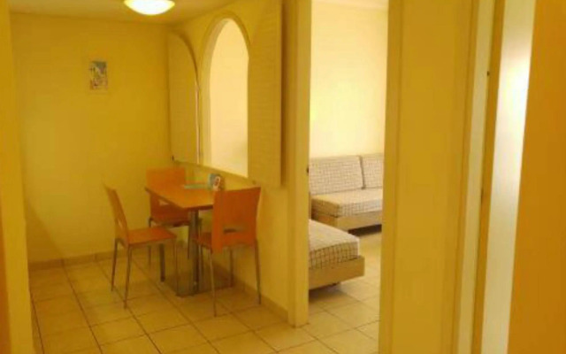 Athineon Hotel