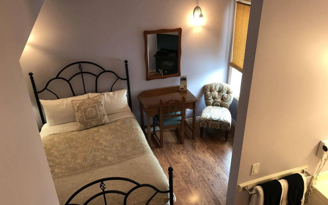 The Lady MacDonald Country Inn