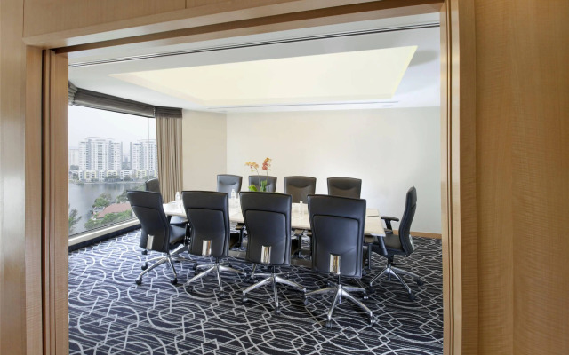 Dorsett Grand Subang