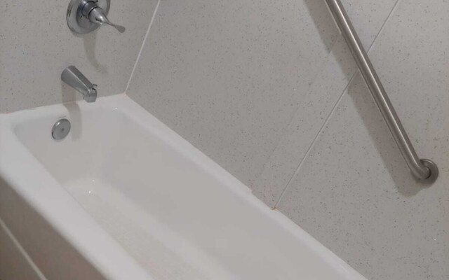 Budgetel Inn & Suites