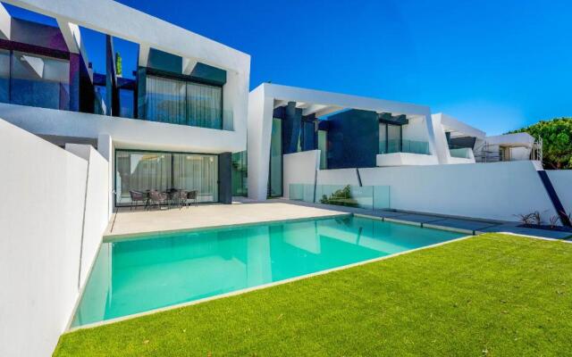 ONE SIX Villa in Vilamoura
