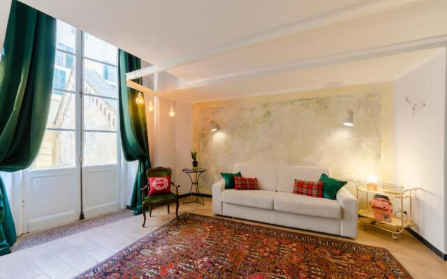 JOIVY Superb Flat Near Ch. Columbus' House