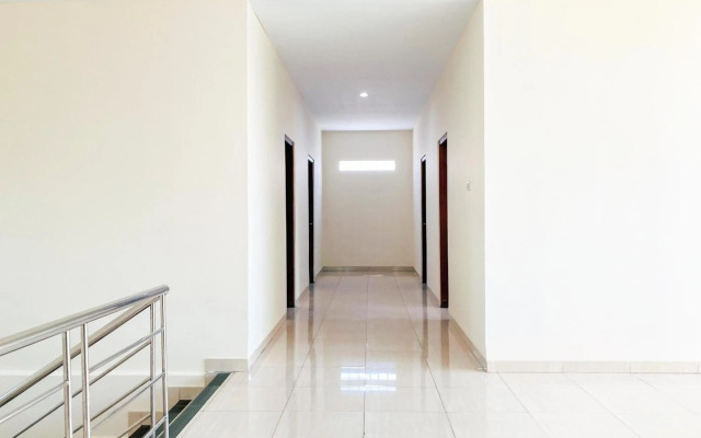 RedDoorz Plus near Lippo Plaza Yogyakarta