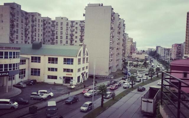 2Komnatnaia Kvartira