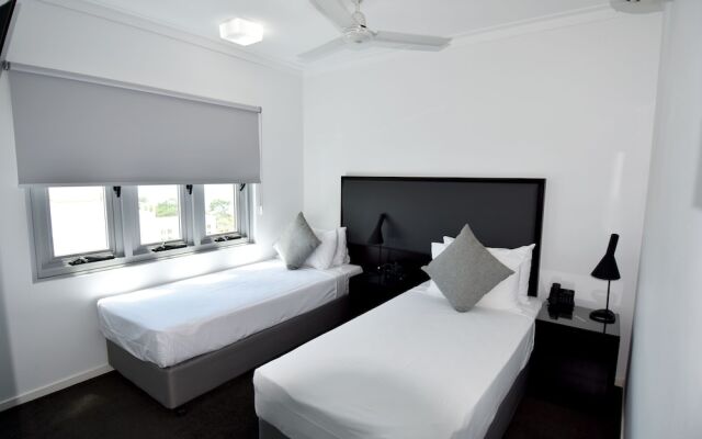 H 105 Mitchell Hotel and Apartments