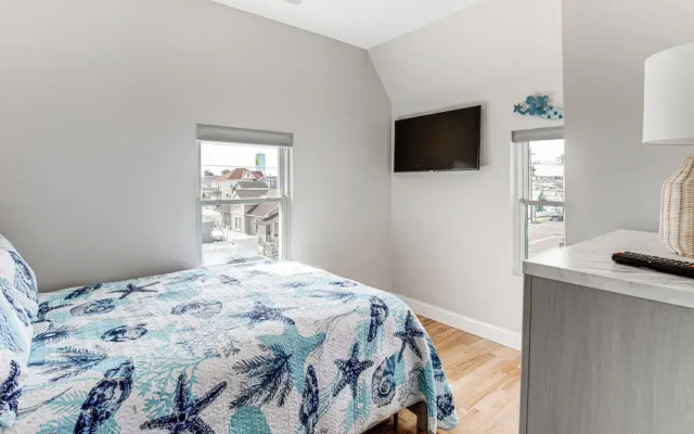 5 Blocks to Wildwood Beach: Family Getaway!