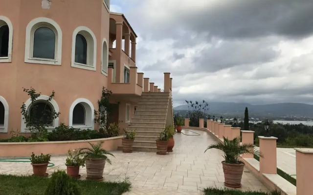 Luxury Villa in Corfu
