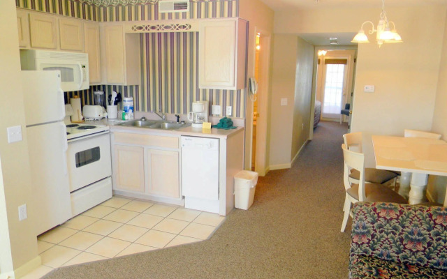 Surrey's Carriage Place Resort