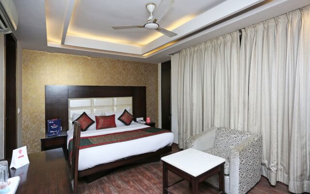 OYO 443 Hotel Lohias