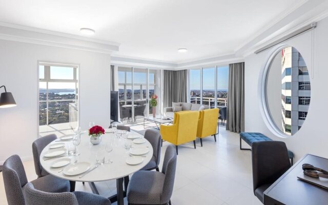 Meriton Suites Bondi Junction