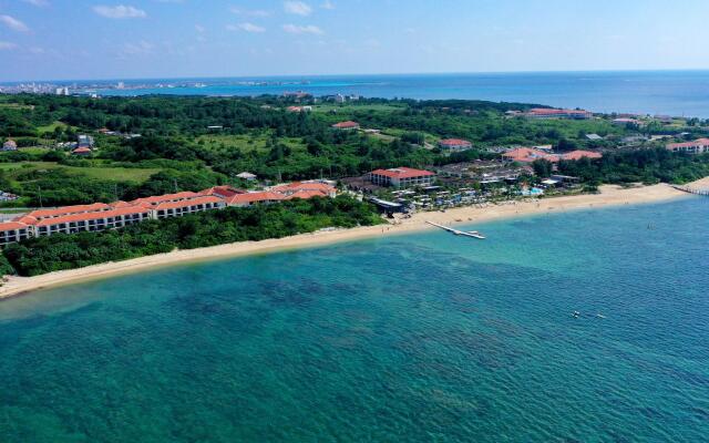 Fusaki Beach Resort Hotel & Villas