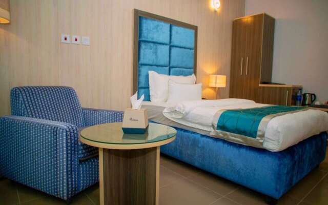 Riviera Suites