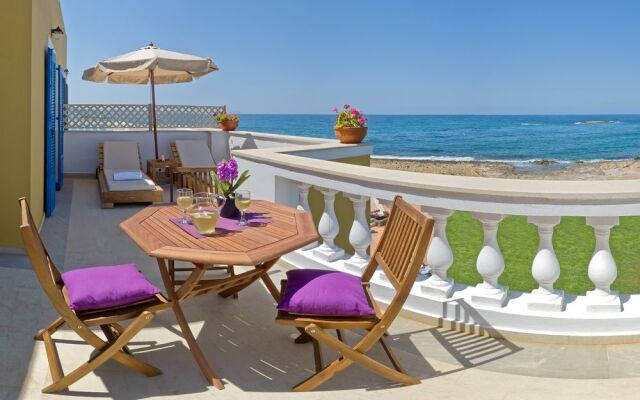 Pyrgos beach hotel apartments