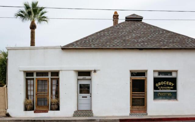 Historic Adobe 3br Home in Downtown El Presidio