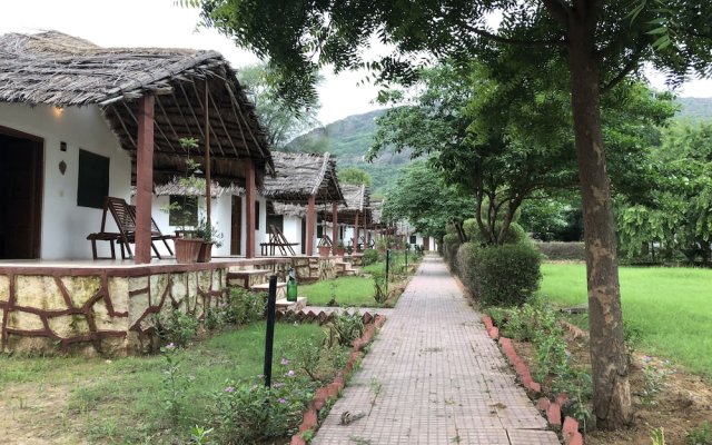 Geejgarh Eco Village Retreat