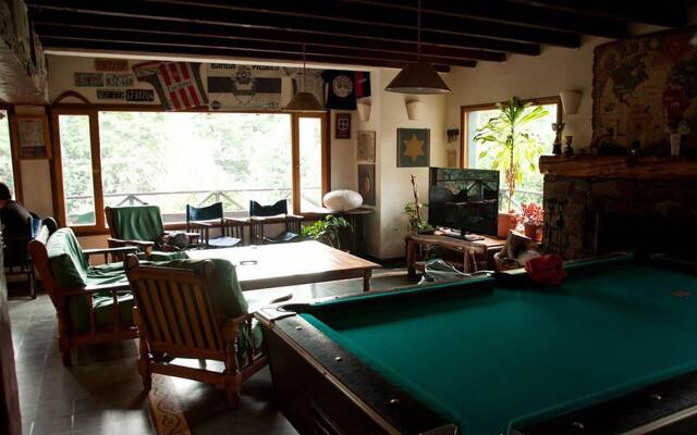 Hostel La Angostura