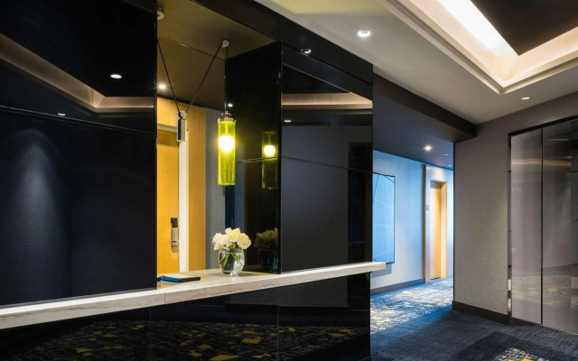 Sofitel Chicago Magnificent Mile
