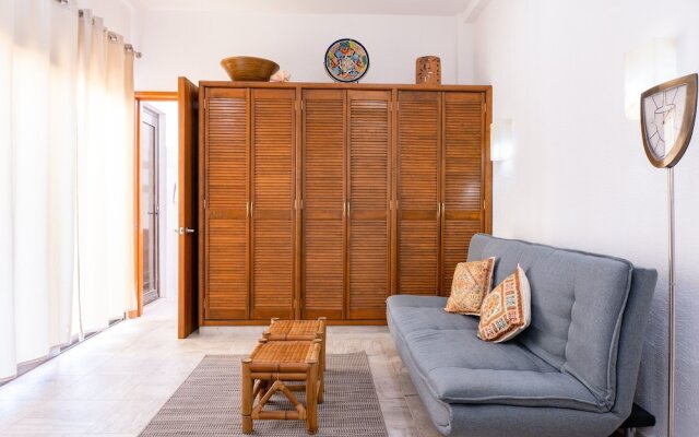 Magic Paradise A8 3 Bedroom Condo by Redawning