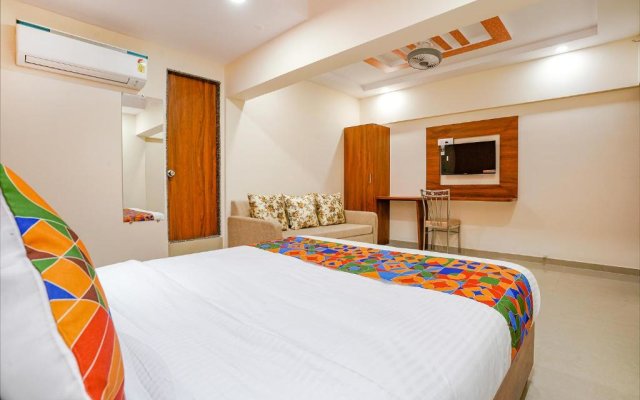 FabHotel Saineel I