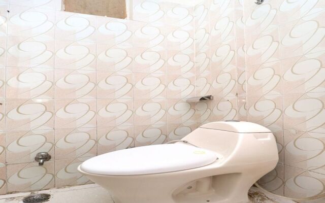 Oyo 38170 Hotel Grand Plaza