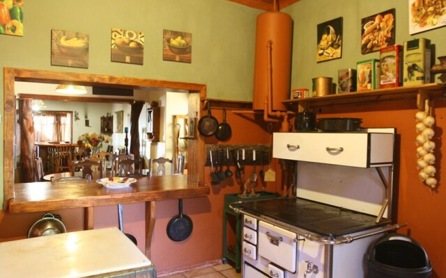 Lomas Creek Guest Lodge
