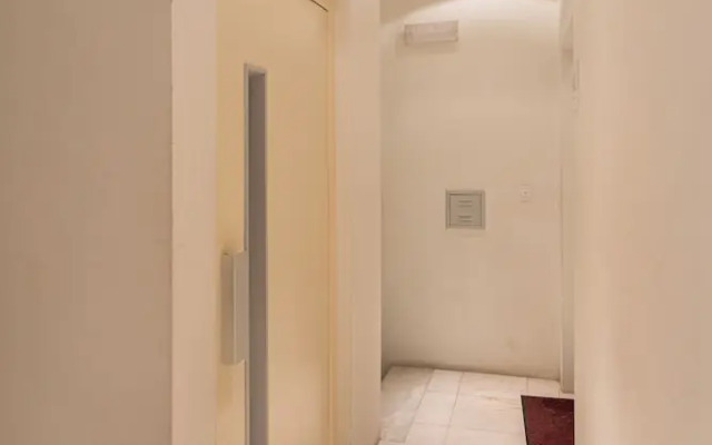 JOIVY Modern flat near Estrela Garden