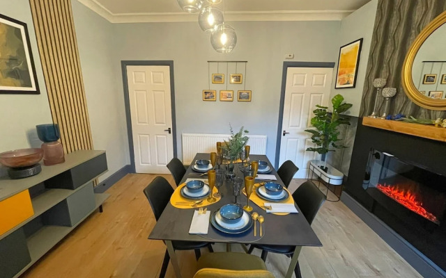 Spacious 3-Bedroom House with Parking