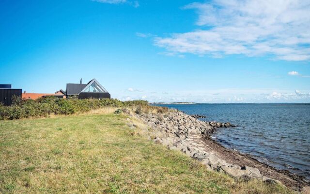 Picturesque Holiday Home in Struer near Sea